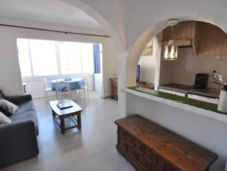 Acogedor estudio en Roses, Costa Brava! Ideal para 3 personas, a 100 m de la playa, con vistas al mar y comodidades. - Photo 6