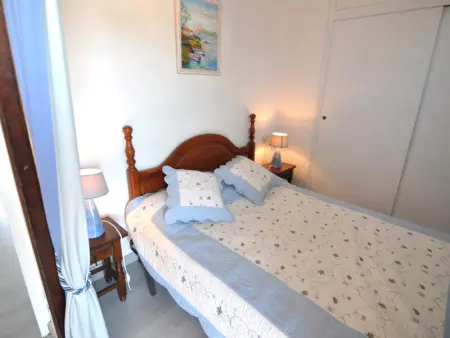 Acogedor estudio en Roses, Costa Brava! Ideal para 3 personas, a 100 m de la playa, con vistas al mar y comodidades. - Photo 10