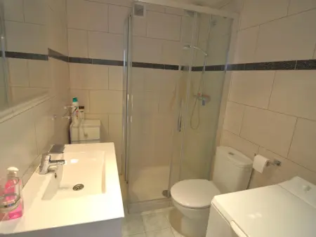 Acogedor estudio en Roses, Costa Brava! Ideal para 3 personas, a 100 m de la playa, con vistas al mar y comodidades. - Photo 11