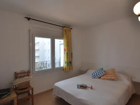 Charmant appartement à 300m de la plage de Santa Margarita, Roses - 2 chambres, Terrasse et Parking - Photo 8