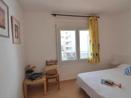 Charmant appartement à 300m de la plage de Santa Margarita, Roses - 2 chambres, Terrasse et Parking - Photo 9