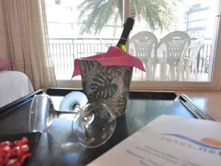 Charmant appartement à 300m de la plage de Santa Margarita, Roses - 2 chambres, Terrasse et Parking - Photo 16