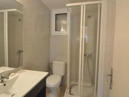 Appartement confortable à Roses, à 300m de la plage, avec terrasse et parking - Photo 12