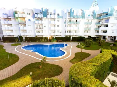 Appartement à Roses, Charmant Appartement à Roses (Costa Brava) - 4 Pers, 1600m de la Plage, Piscine, Terrasse, Modernité - L1071961