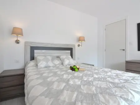 Charmant appartement à Roses à 300m de la plage avec terrasse, clim, cuisine équipée et TV satellite - Photo 18