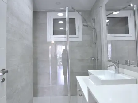 Charmant appartement à Roses à 300m de la plage avec terrasse, clim, cuisine équipée et TV satellite - Photo 23