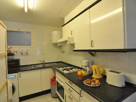 Charmant appartement à 300m de la plage de Santa Margarita, Roses - Climatisé et avec terrasse - Photo 9