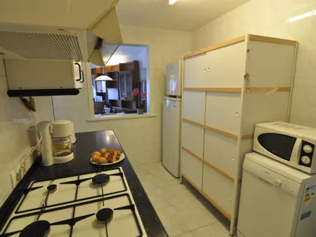 Charmant appartement à 300m de la plage de Santa Margarita, Roses - Climatisé et avec terrasse - Photo 10