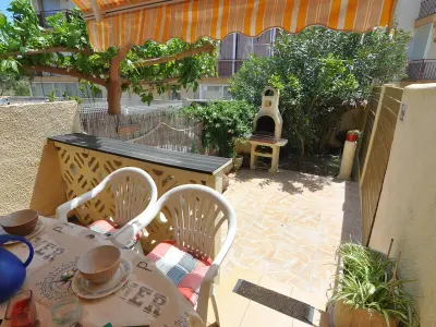 Maison à Roses, Charmante maison à Roses pour 5 pers, 1000m plage, jardin, terrasse, garage, clim, proche commodités - L1072013