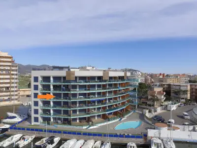 Appartement à Roses, Encantador apartamento en Roses, Costa Brava, a 1500 metros de la playa. Capacidad para 4 personas, con todas las comodidades y vistas al puerto deportivo. - L1072019