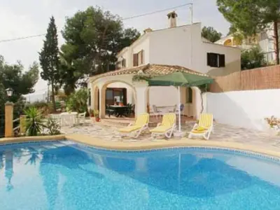 Villa à Xàbia, Grande villa de vacances avec piscine privée, jardin, WiFi et animaux admis à Javea - L1072050