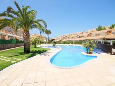 Appartement à Xàbia, Location Moderne à Jávea, 4 Pers, Proche Plage, Piscine, Animaux Admis - L1072060