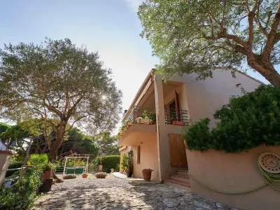 Appartement à Llafranc, Villa corse à Llafranc pour 6-7 pers, proche plage, jardin, terrasse et parking - L1072073