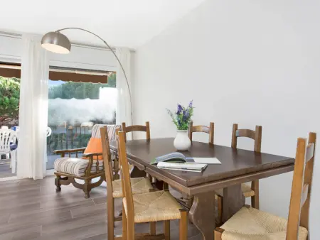 Appartement rénové avec terrasse à Calella de Palafrugell - Piscine, jardin et garage privés - Photo 4