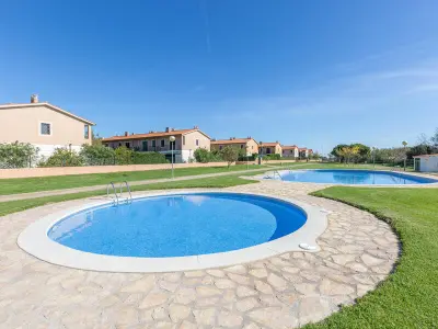 Villa à Pals, Villa à Pals avec piscine commune, 3 chambres, proche de la plage et des commodités - L1072099