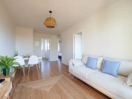 Appartement rénové à Calella - piscine, proche plage, terrasse, parking inclus - Photo 4