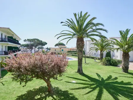 Appartement rénové à Calella - piscine, proche plage, terrasse, parking inclus - Photo 8