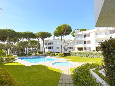 Appartement à Calella de Palafrugell, Appartement familial 6 pers, piscines, courts, parking, Wi-Fi, animaux admis - L1072123