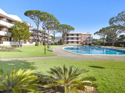 Appartement à Calella de Palafrugell, Appartement moderne avec piscine commune, terrasse et Wi-Fi près de la plage - L1072125