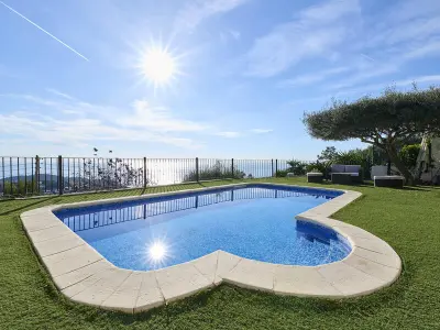 Villa à Lloret de Mar, Maison calme avec piscine privée, vue mer, Wifi - Lloret de Mar - L1072131