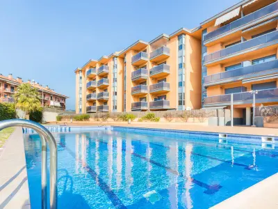 Appartement à Lloret de Mar, Appartement 5 pers. à Lloret del Mar avec piscine, terrasse et proche plage - L1072136