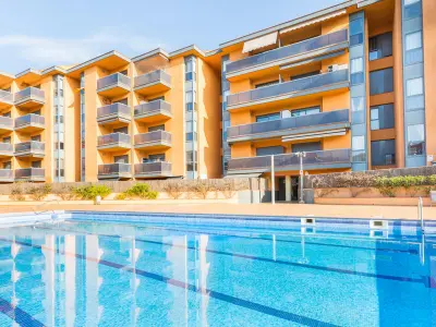 Appartement à Lloret de Mar, Appartement à Lloret de Mar avec piscine, jardin et terrasse à 500m de la plage pour 6 personnes - L1072143