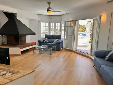 Maison spacieuse avec jardin et piscine privée, idéale pour famille à Blanes - Photo 2