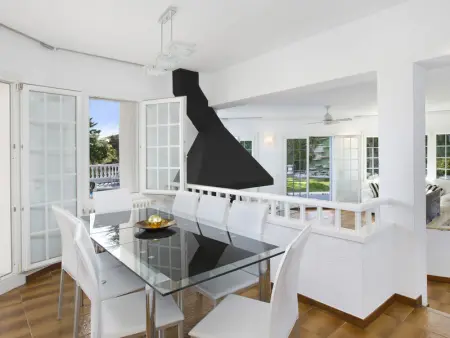 Maison spacieuse avec jardin et piscine privée, idéale pour famille à Blanes - Photo 3