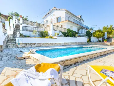 Villa à Lloret de Mar, Maison avec piscine privée et barbecue près de Lloret de Mar - L1072161