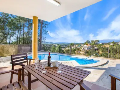 Villa à Lloret de Mar, Villa à Lloret de Mar pour 8 pers avec piscine privée, parking, terrasse et équipements modernes - L1072179