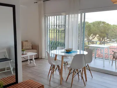 Appartement à Lloret de Mar, Appartement 2-4 pers à Canyelles, proche plage, terrasse & BBQ - L1072187