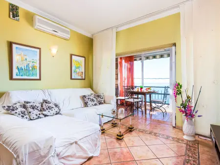 Maison Milà i Fontanals 22, jolie maison avec vue panoramique sur la mer - Photo 2