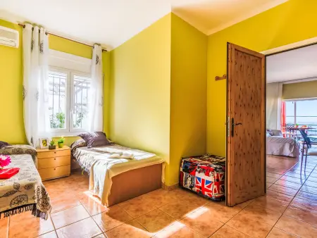Maison Milà i Fontanals 22, jolie maison avec vue panoramique sur la mer - Photo 11