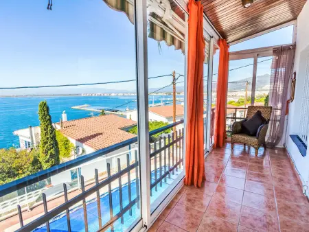 Maison Milà i Fontanals 22, jolie maison avec vue panoramique sur la mer - Photo 18