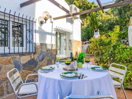 Maison Milà i Fontanals 22, jolie maison avec vue panoramique sur la mer - Photo 21