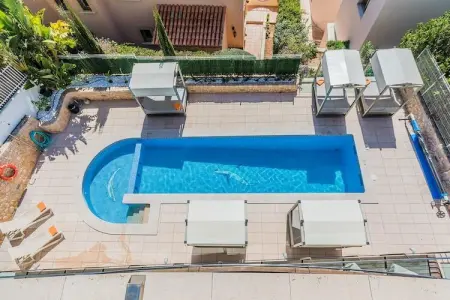 Sammy, Séjour en Villa avec Jacuzzi - Photo 8