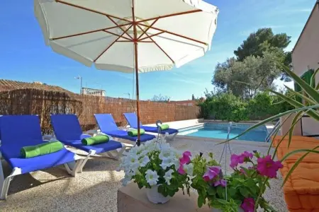 Benestar, Chalet à El Toro avec piscine près de l’océan - Photo 1