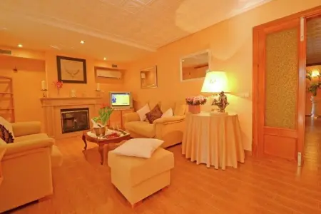 Benestar, Chalet à El Toro avec piscine près de l’océan - Photo 10