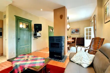 Maison de l'Artiste, Bungalow א Monceau en Ardenne avec jardin - Photo 8