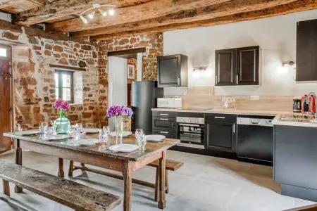 Maison Olivier, Belle maison de vacances avec piscine à Teillots - Photo 3