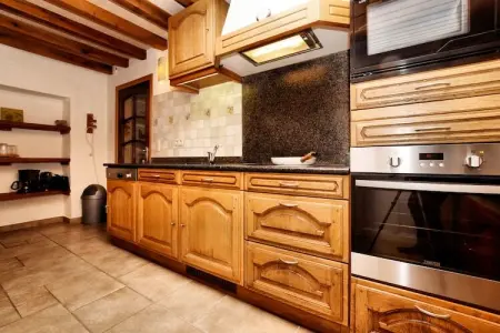 La Maison de Célestin, Séjour en bordure de forêt, Burtonville - Photo 3