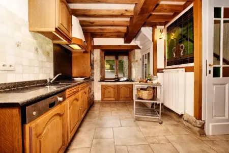 La Maison de Célestin, Séjour en bordure de forêt, Burtonville - Photo 10