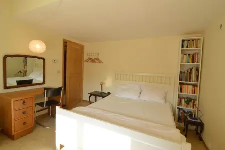 La maison du libraire, Maison de vacances confortable à Izier avec bibliothèque - Photo 12