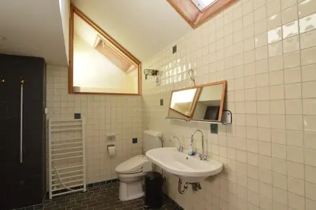 La maison du libraire, Maison de vacances confortable à Izier avec bibliothèque - Photo 19