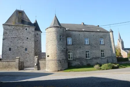 La maison du libraire, Maison de vacances confortable à Izier avec bibliothèque - Photo 27