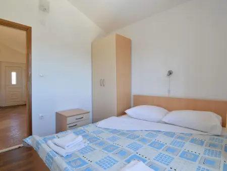 Basic, Maison 8 personnes à Trogir - Photo 10