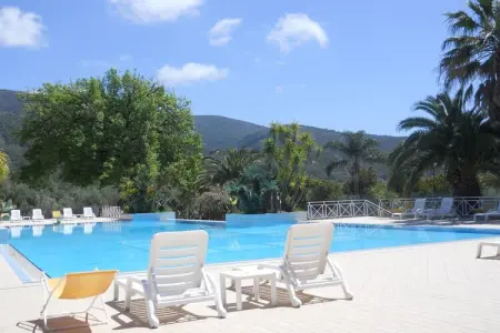 Casa Blu, Bonheur au bord de la plage : piscine - Photo 10