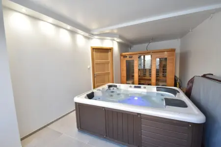 Le Commandant, Villa avec Spa et Piscine - Photo 14
