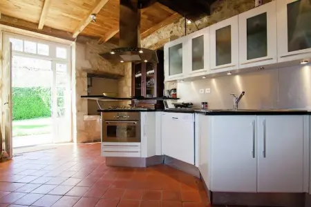 Le Caillauda, Manoir au sommet d'une colline avec piscine - Photo 4