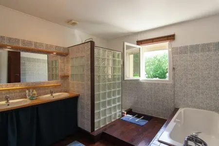 Villa Céthi, Villa paisible à Calamane avec piscine privée - Photo 26